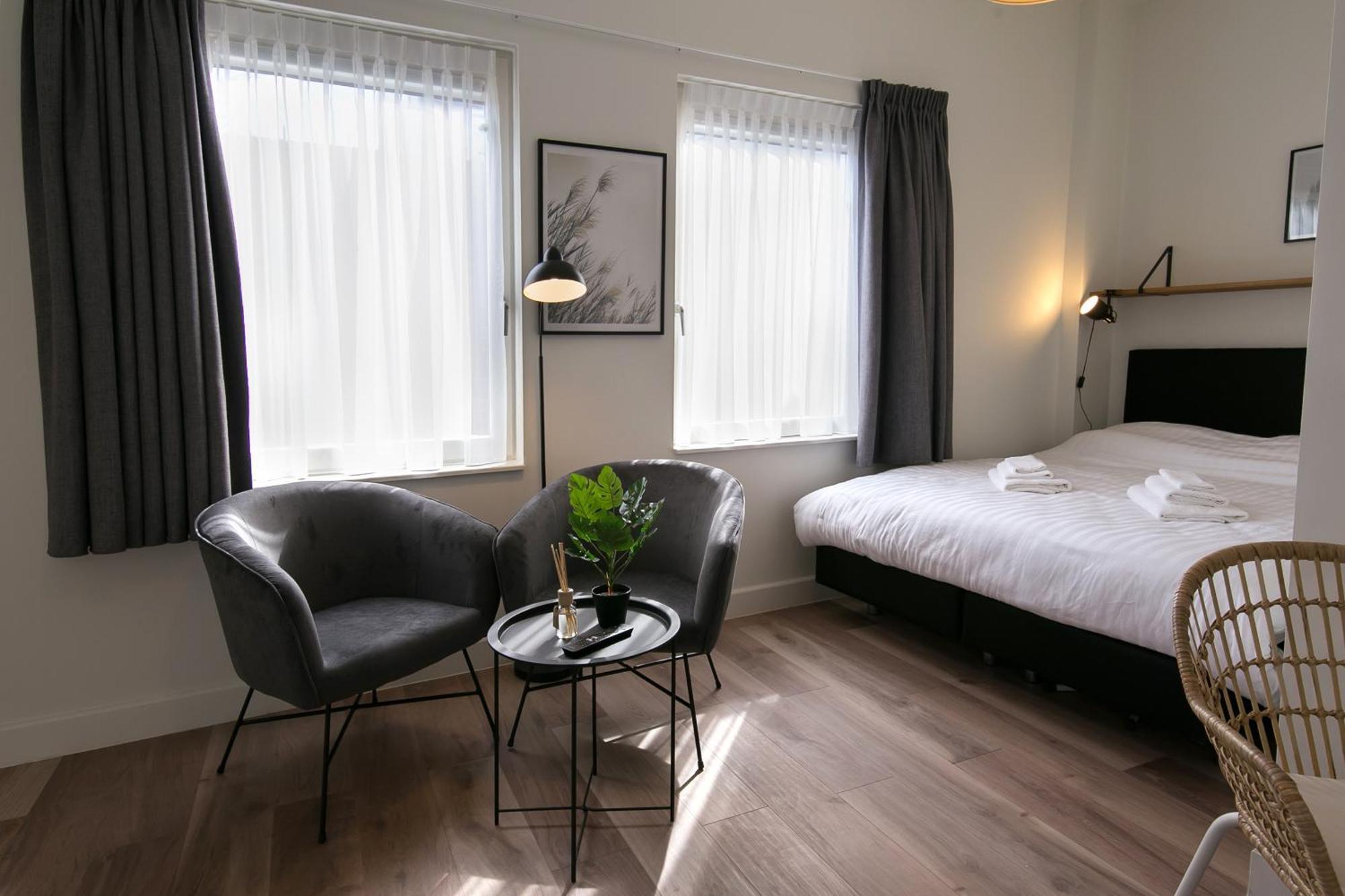 Aparthotel Four Star - Keizerstraat Den Haag